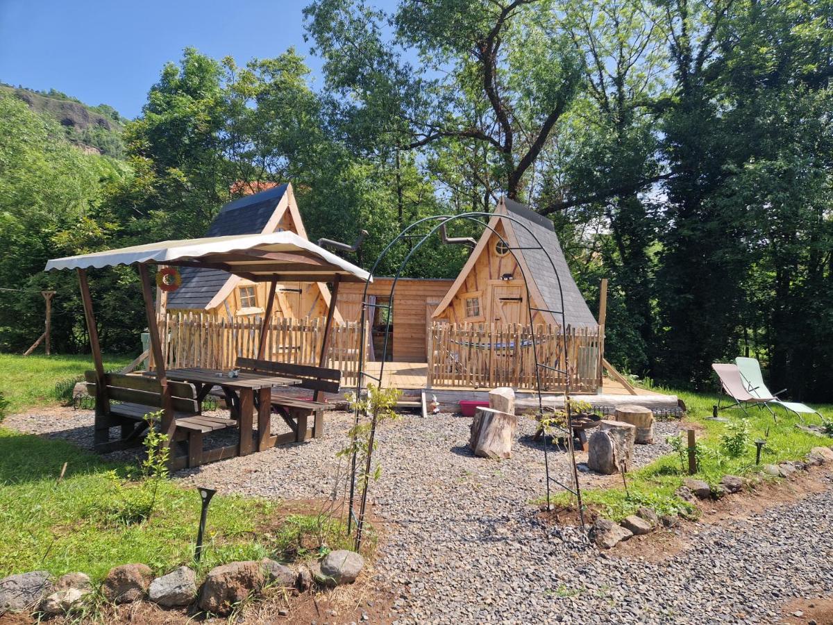 Les Cabanes Feeriques Du Cheix Saint-Diery Bagian luar foto